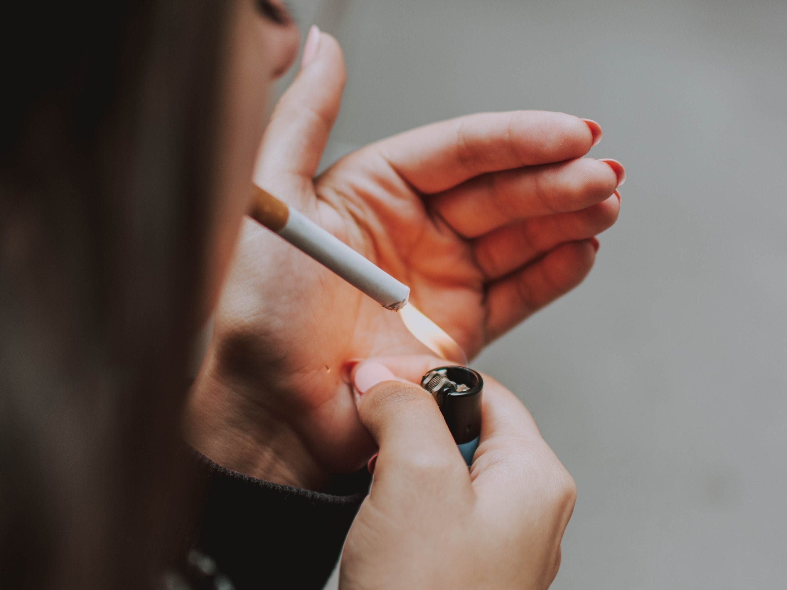 side effects of smoking in females