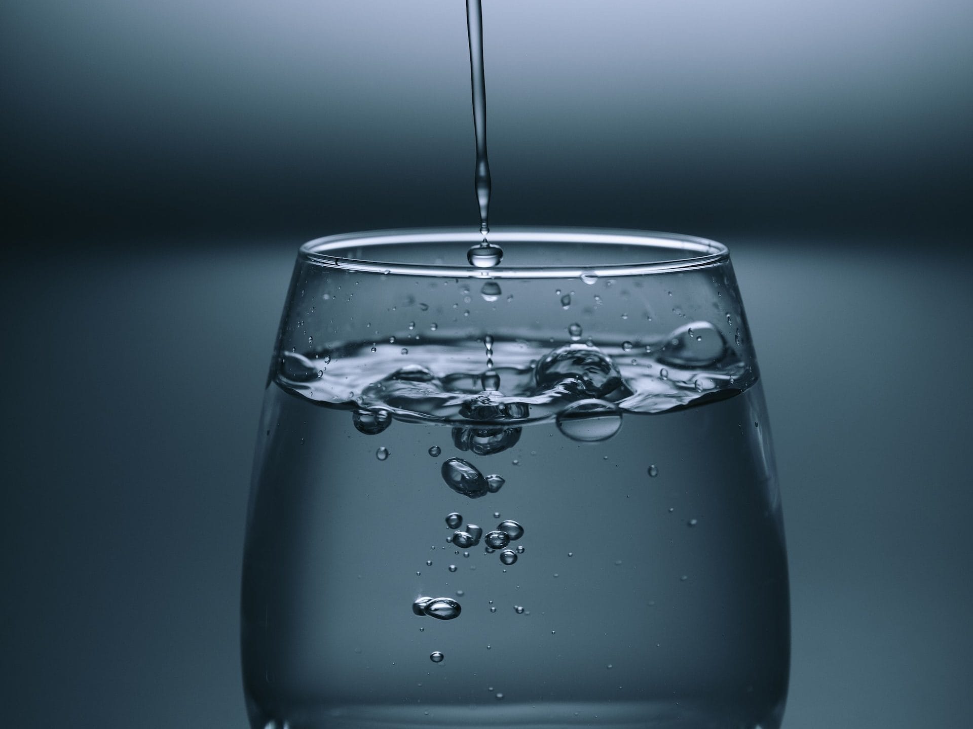 Drinking insufficient water